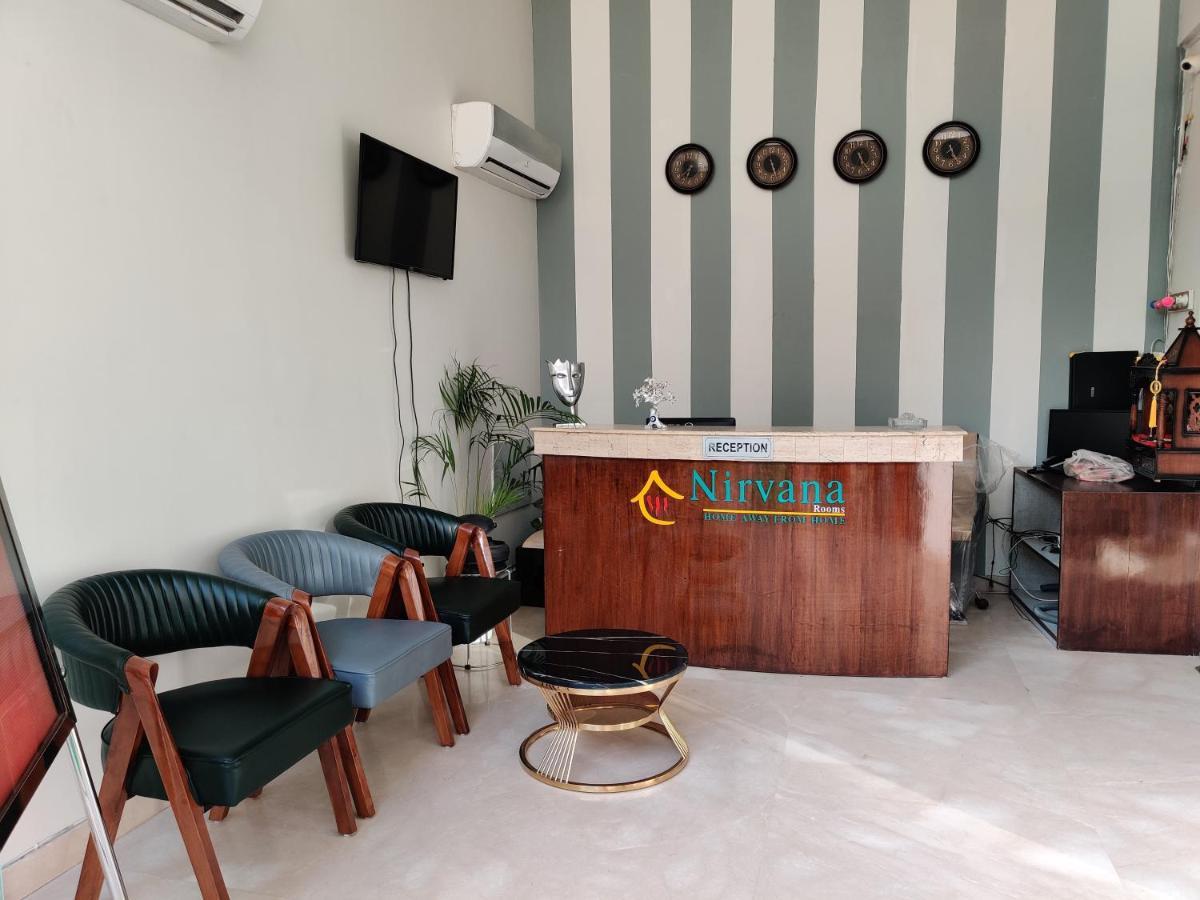 Nirvana Rooms Gurgaon Buitenkant foto