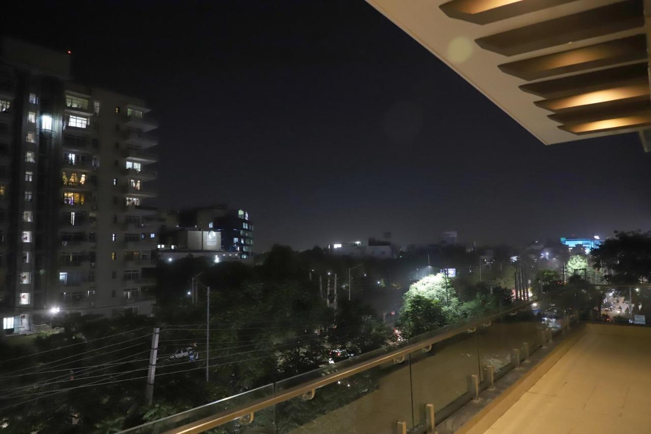 Nirvana Rooms Gurgaon Buitenkant foto